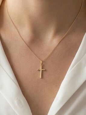 14K Gold Plated Cross Pendant Necklace | Minimalist Dainty Jewelry